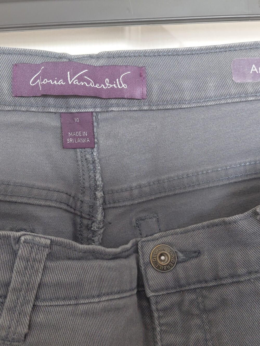 Gloria Vanderbilt High-Rise Straight Jeans in Gray Size 10